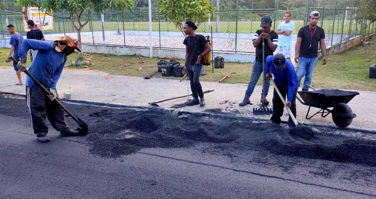 Camacã: As obras de asfalto da Rua Mário Batista estão em ritmo acelerado